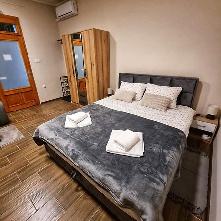Dorce Apartmani Horgos Bagian luar foto