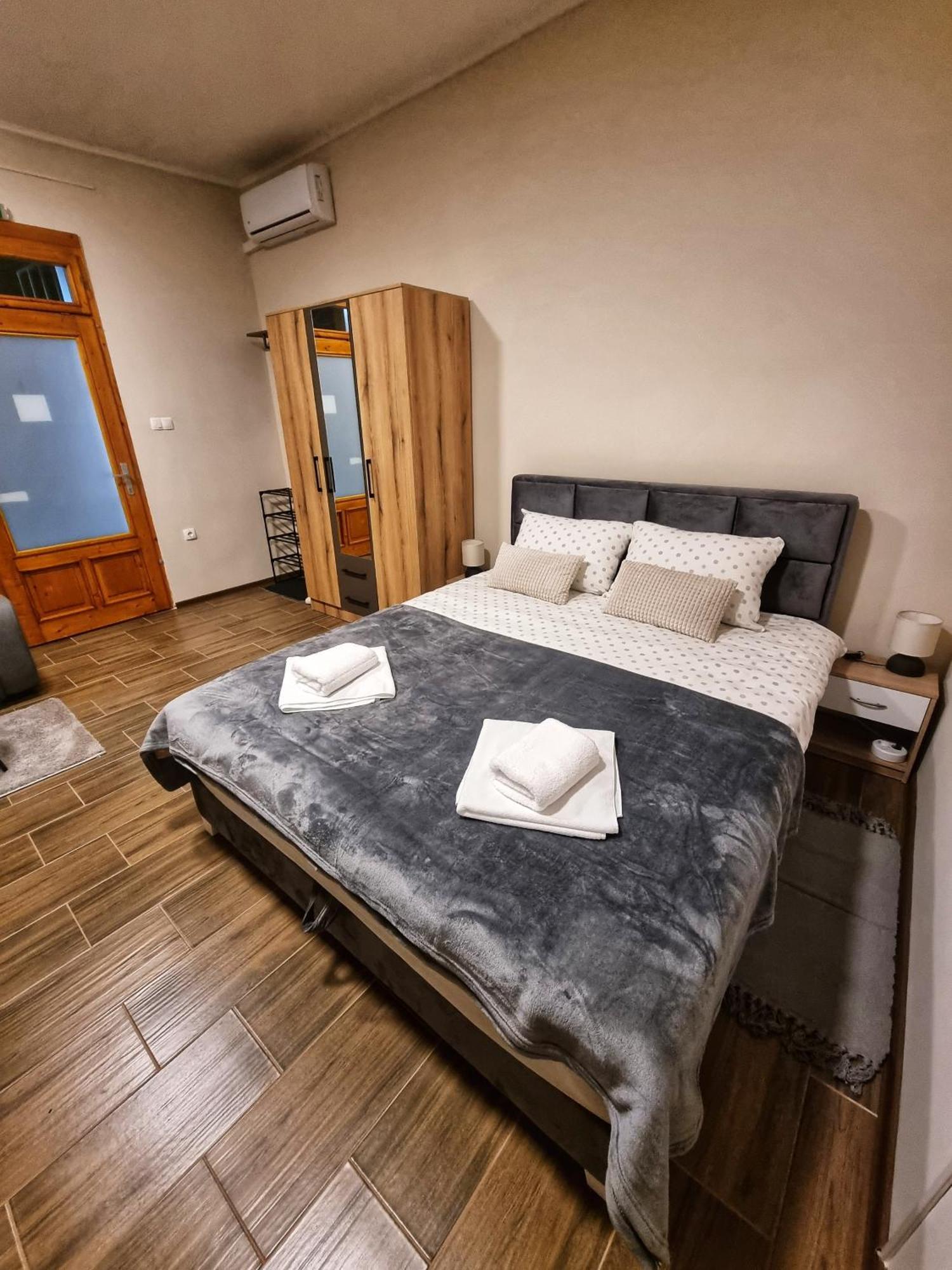 Dorce Apartmani Horgos Bagian luar foto